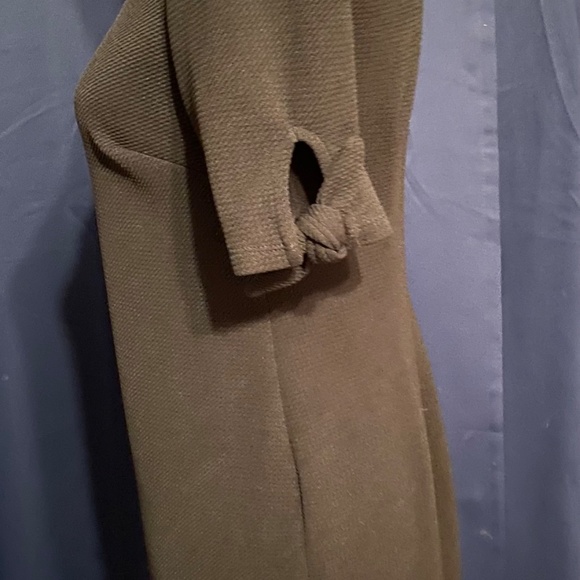 Black maternity dress by Motherhood - Picture 2 of 5